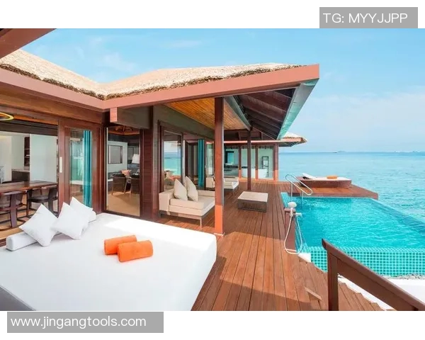 奢华私人泳池设计打造独享清凉空间体验与生活品味升级