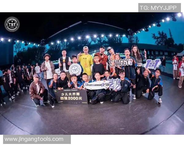 赛后分析:上海街舞队与深圳街舞队技术对比与精彩瞬间回顾 赛后分析:上海街舞队与深圳街舞队技术对比与精彩瞬间回顾