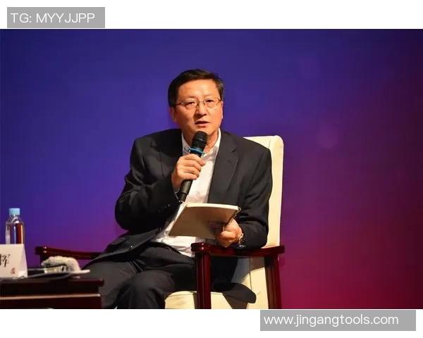 专访杨芳：探寻网球界的成功秘诀与背后故事